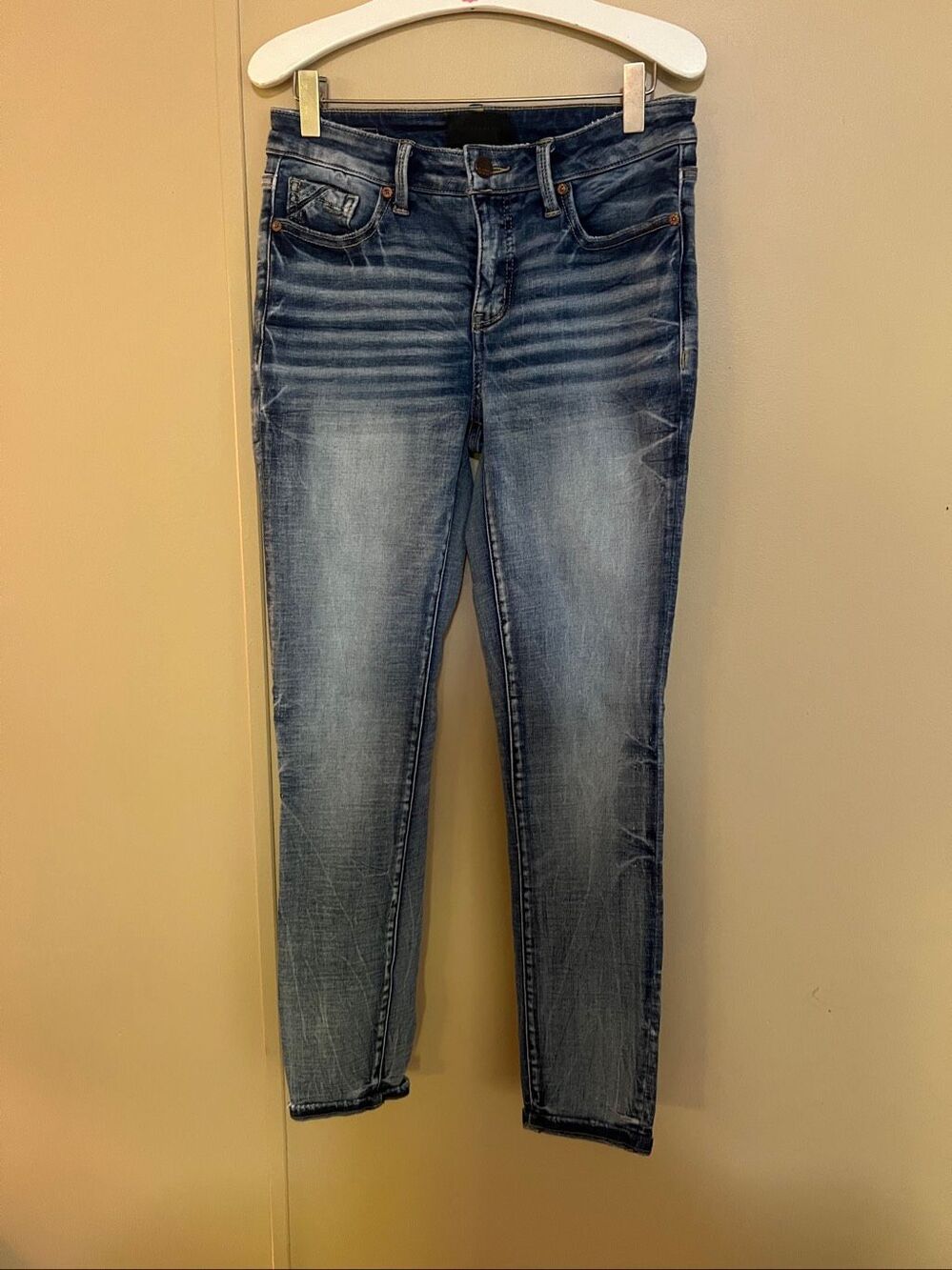 Buckle Black Skinny Jeans Woman’s Size 26x30